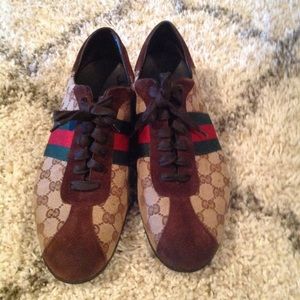 Gucci logo sneakers